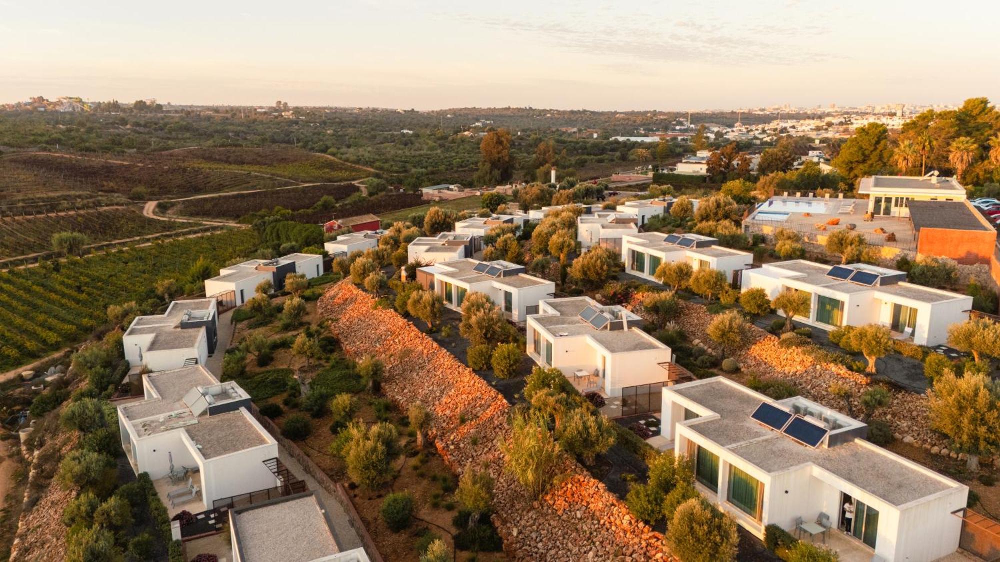 Quinta Dos Vales Wine Estate Pensionat Estômbar Exteriör bild